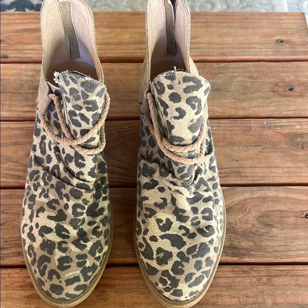 Leopard Print Women's Ankle Boots by Very G Size 9.5